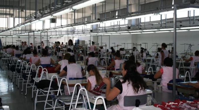 2.9 mld leke te pa rimbursuara - Fasonet: Bizneset hasin probleme ne dogana